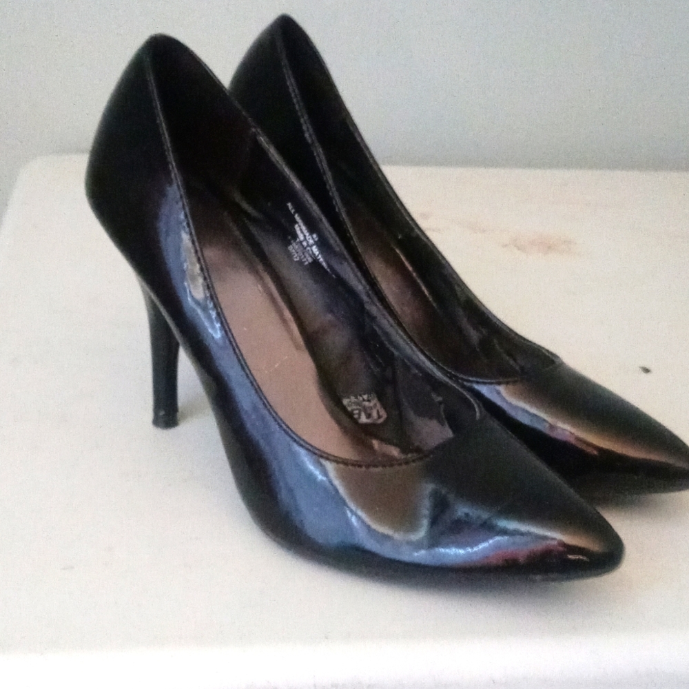 Black mossimo heels